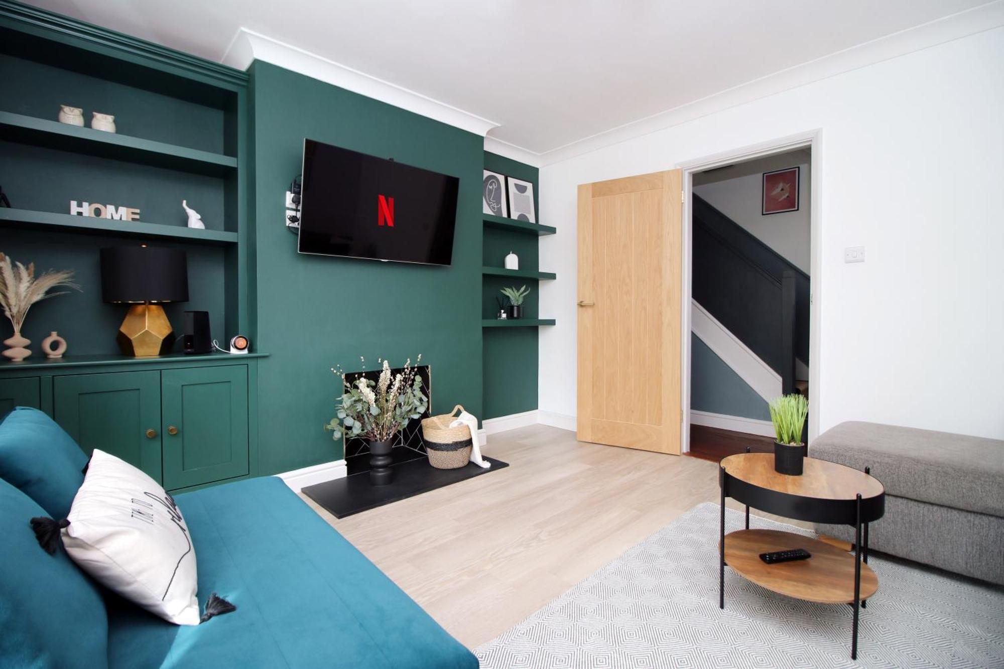 Stylish Home In Bath With Driveway Parking, 10Min From City المظهر الخارجي الصورة